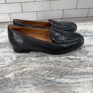 Clark’s Unstructured Women’s Size 7 Black/Blue Leather Loafers Comfort Slip On